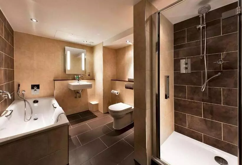 호텔 Mercure London Stainesuponthames