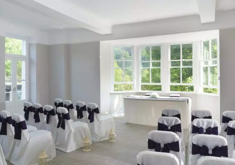 New Bath Hotel & Spa