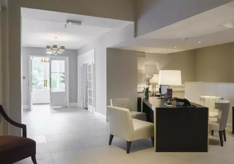 New Bath Hotel & Spa