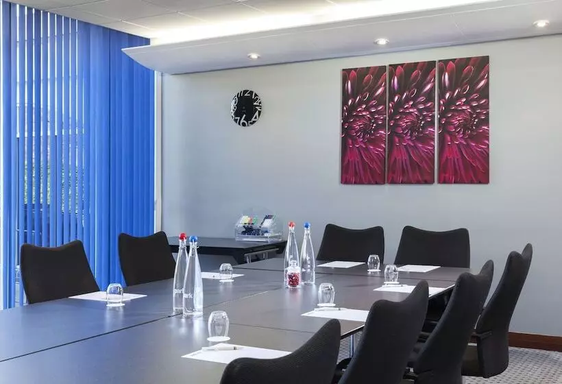 ホテル Mercure Northampton