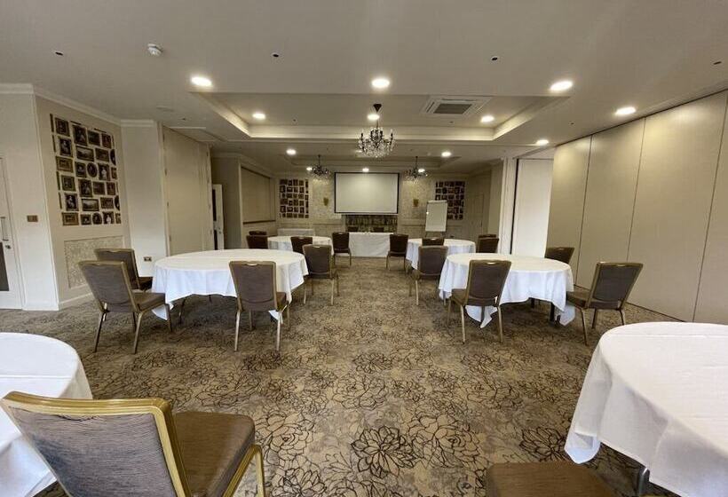 Отель Park Farm