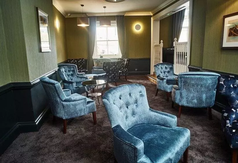 Отель The Chequers