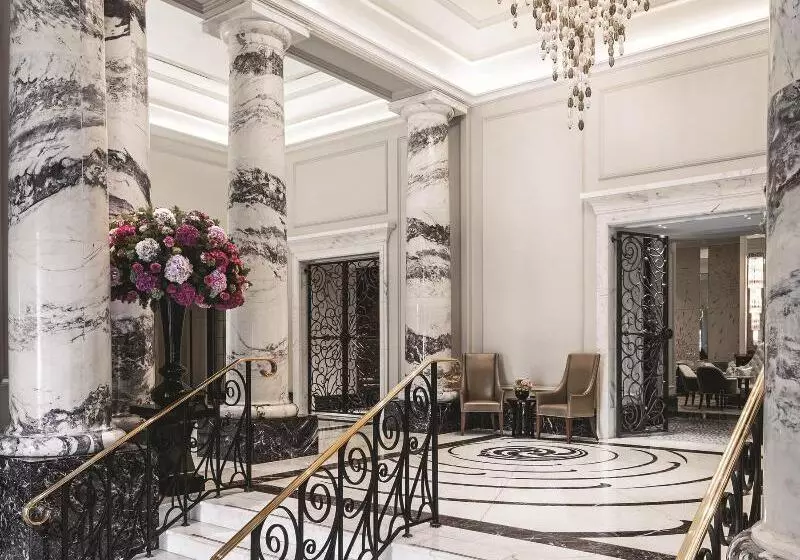 هتل The Langham London