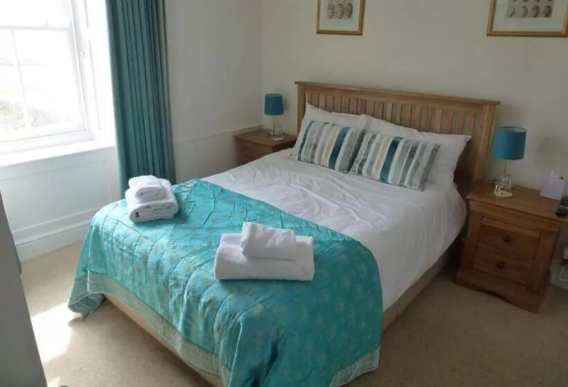 فندق The Manor House