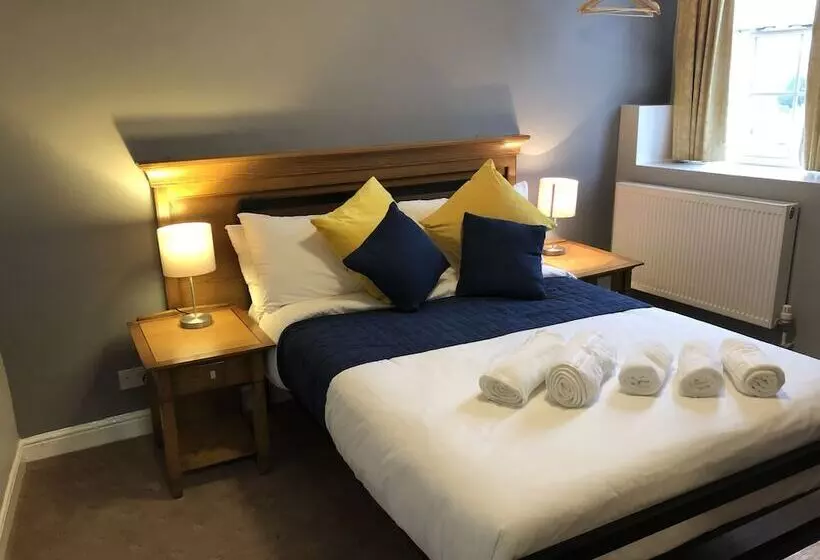 Hotel The White Lion