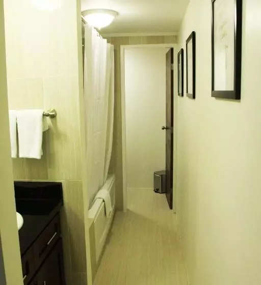 Oceanview Hotel & Residences