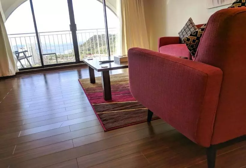 Oceanview Hotel & Residences