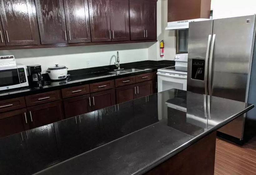 Oceanview Hotel & Residences