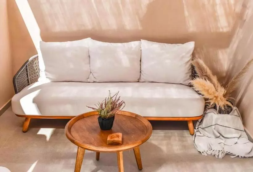 Отель Mandraki Village Boutique