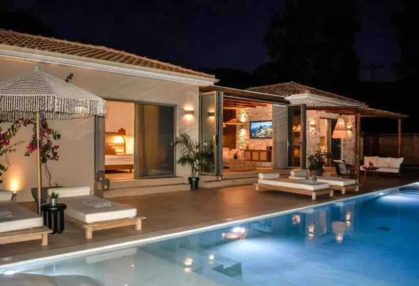 Отель Mandraki Village Boutique