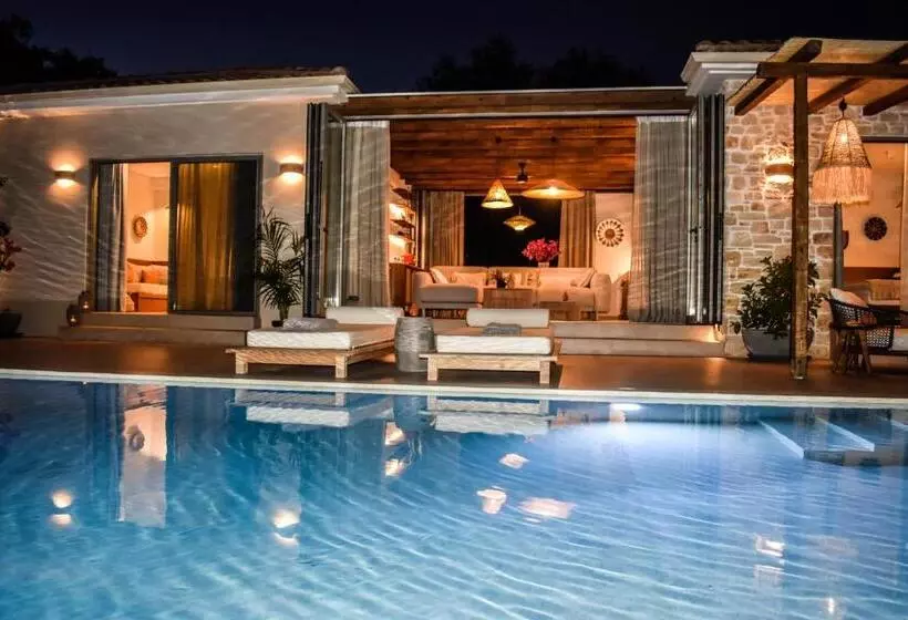 Отель Mandraki Village Boutique