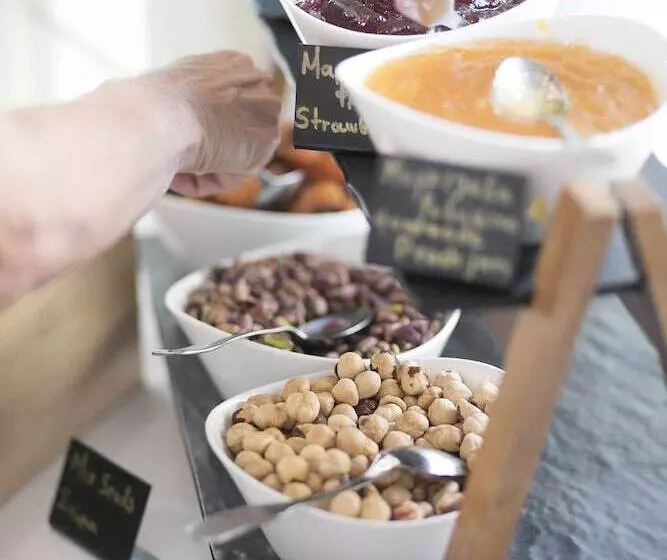 Отель Mandraki Village Boutique