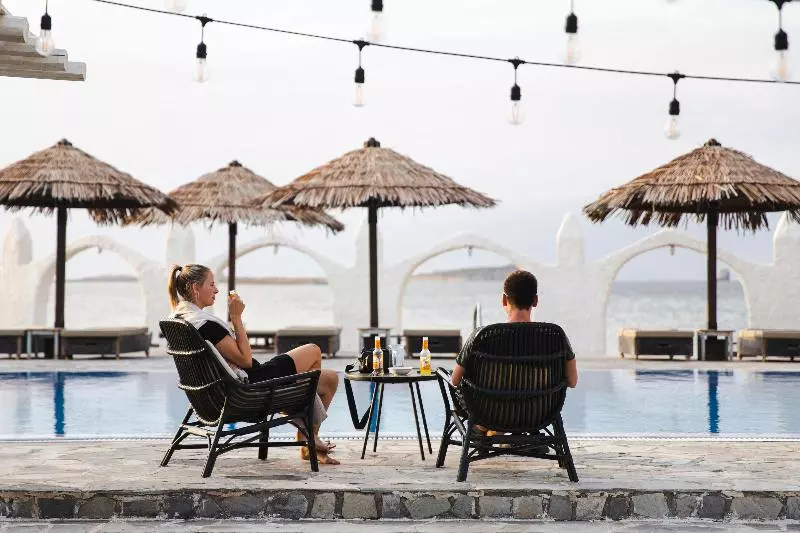 فندق Selina Paros