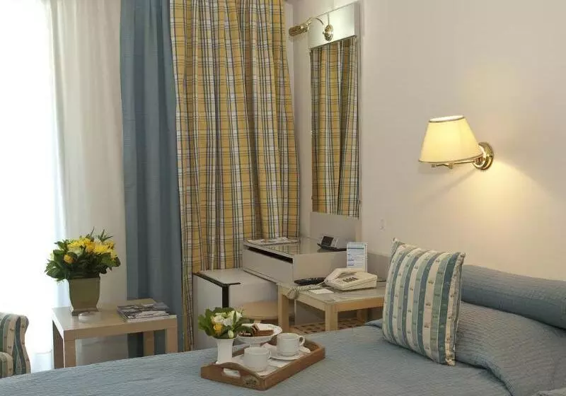 The Park Hotel Piraeus