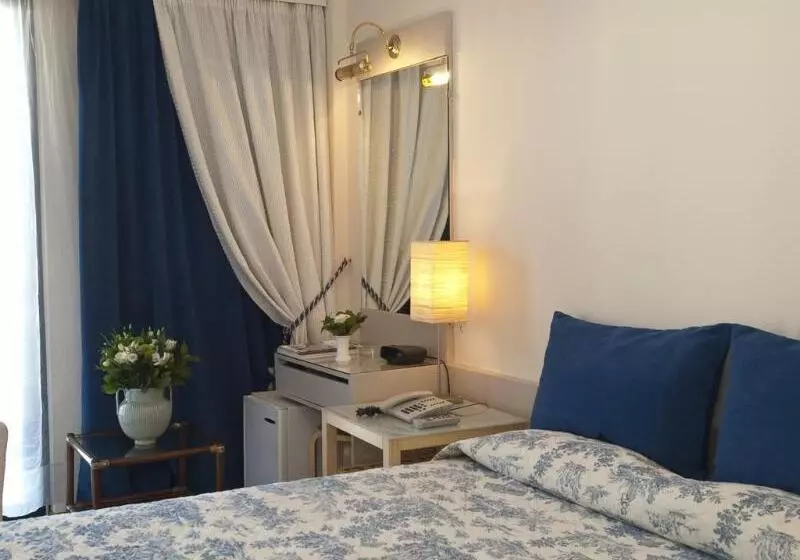 The Park Hotel Piraeus