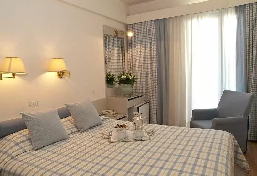 The Park Hotel Piraeus