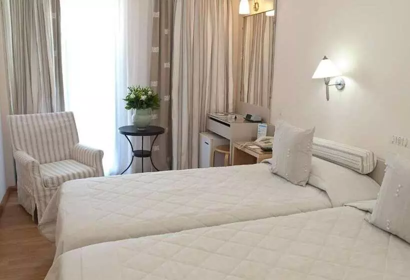 The Park Hotel Piraeus