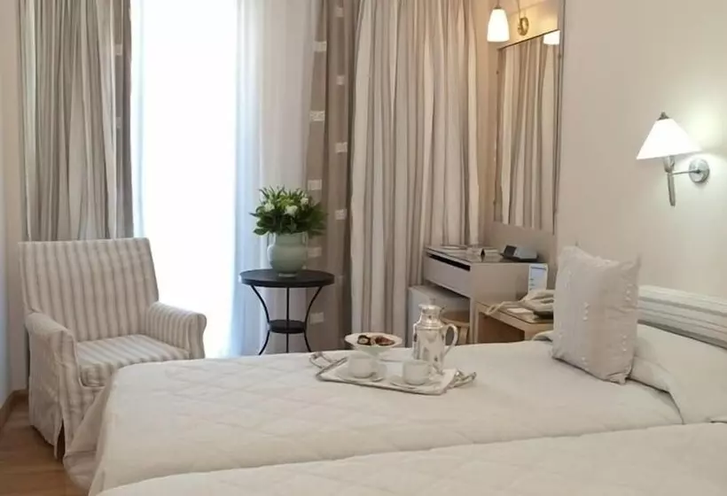 The Park Hotel Piraeus