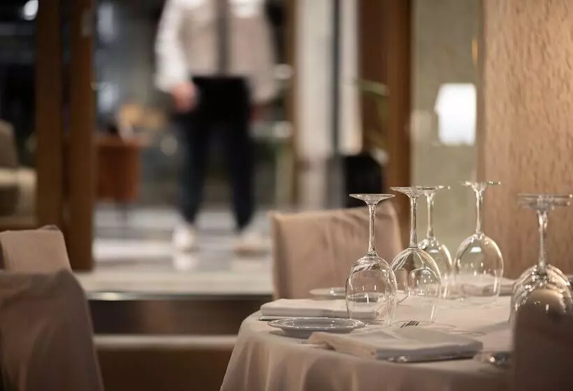 Hotel Theartemis Palace