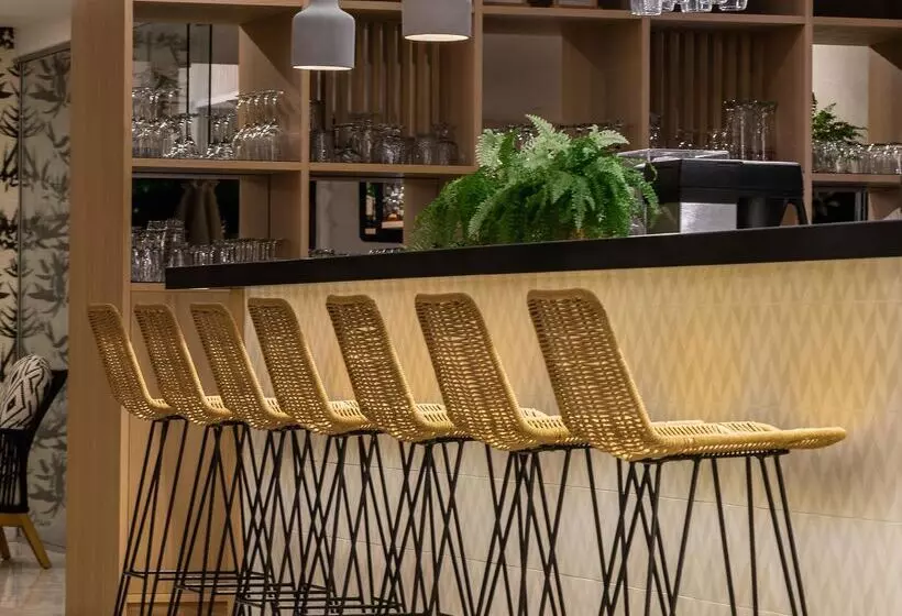 Hotel Theartemis Palace