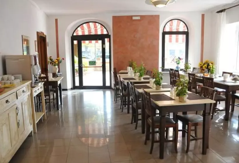 فندق صغير Rondò