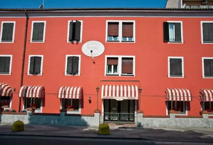 فندق صغير Rondò