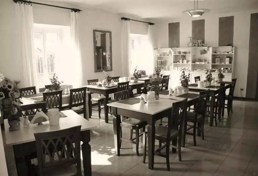 فندق صغير Rondò