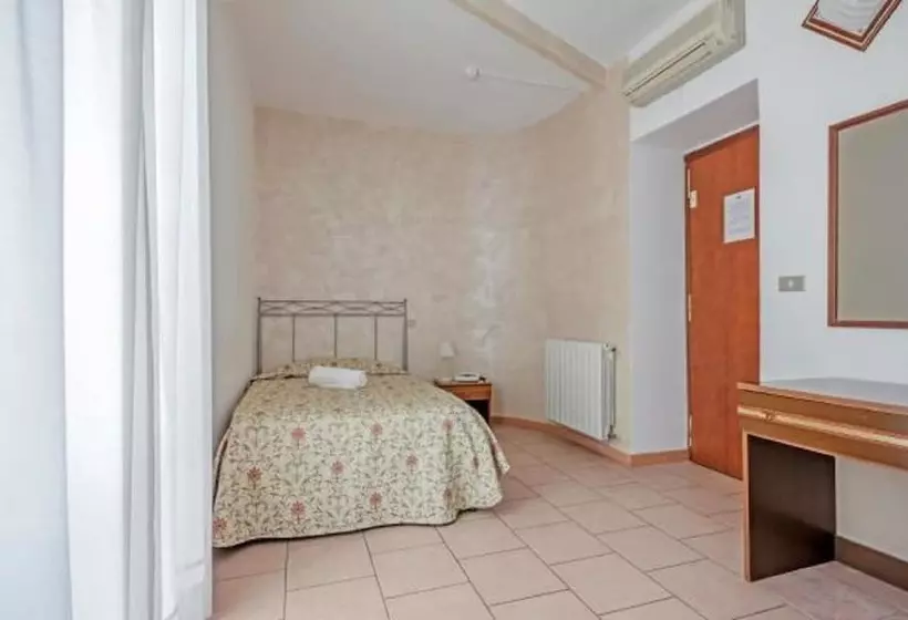 فندق صغير Rondò