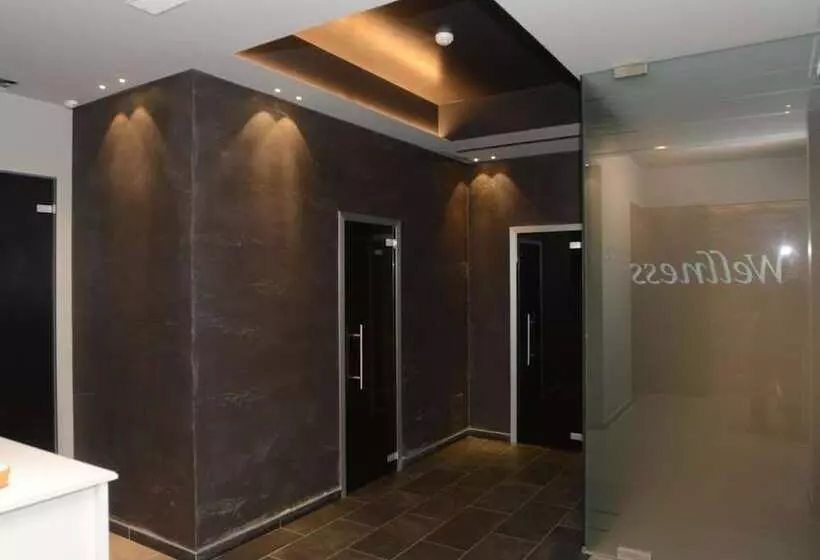 فندق Albergo Roma, Bw Signature Collection