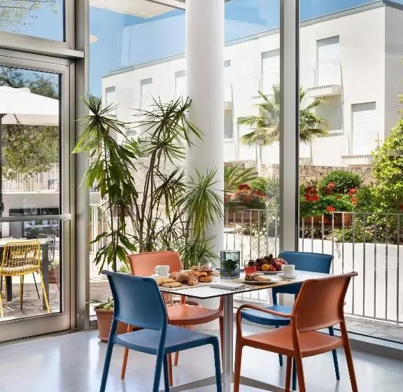 هتل Colle Del Sole