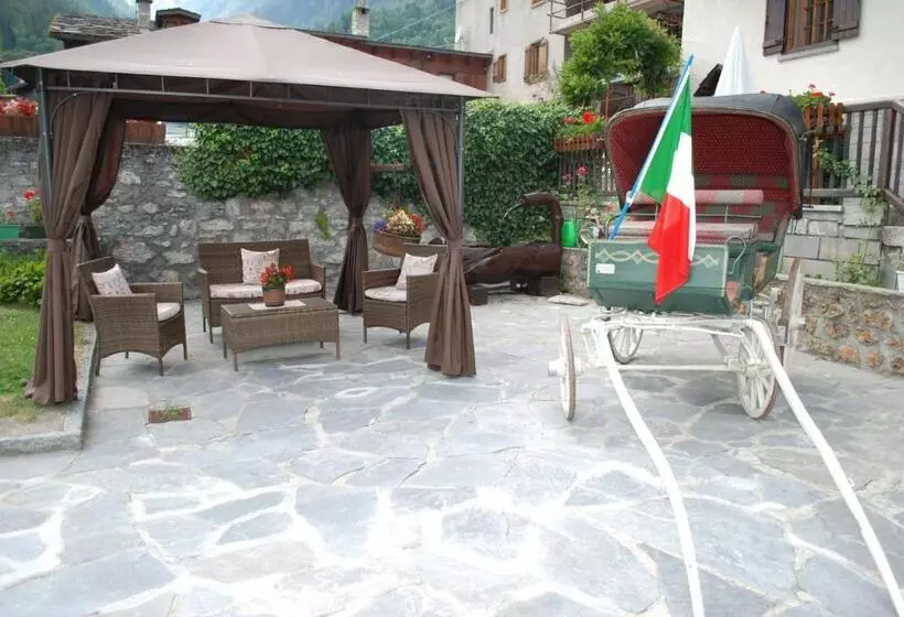 Отель Des Glaciers