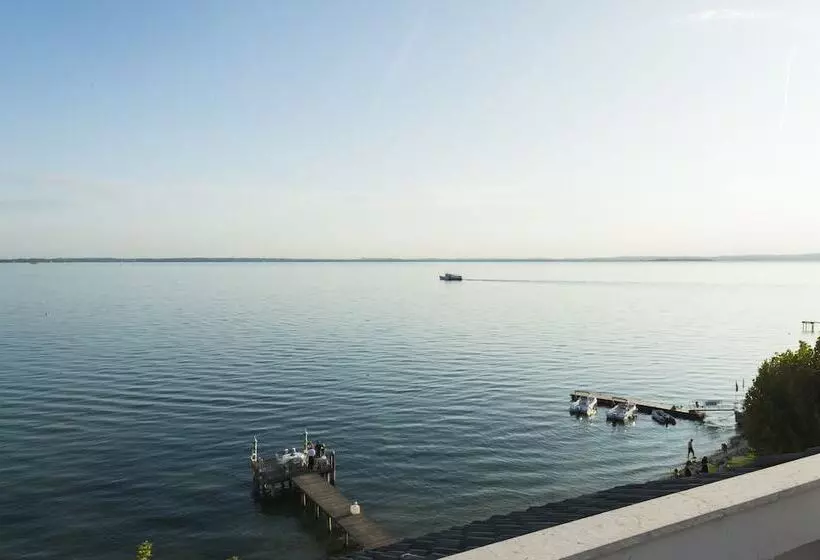 هتل Kriss Internazionale