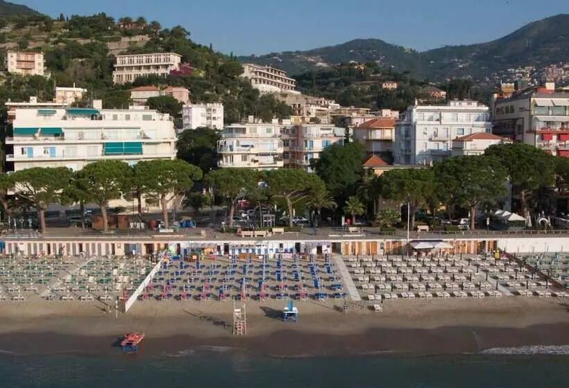 Majestic By Lvg Hotel Collection