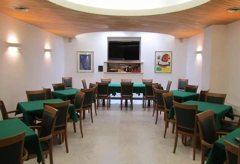 Majestic By Lvg Hotel Collection