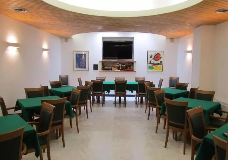 Majestic By Lvg Hotel Collection