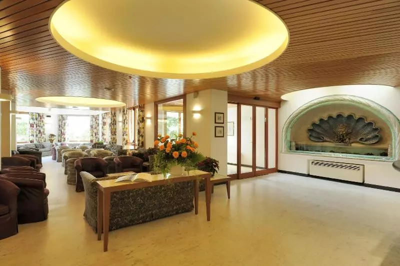 Majestic By Lvg Hotel Collection