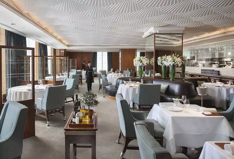 هتل Mandarin Oriental Hong Kong
