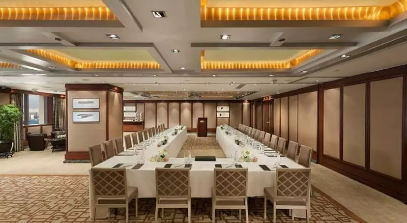 هتل Mandarin Oriental Hong Kong