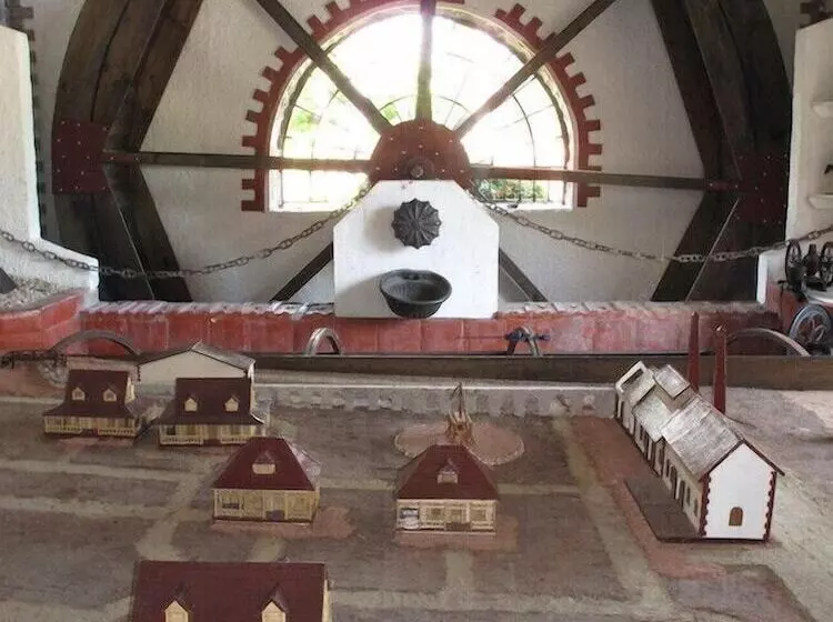 هتل Moulin Sur Mer