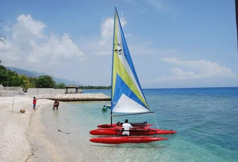 هتل Moulin Sur Mer