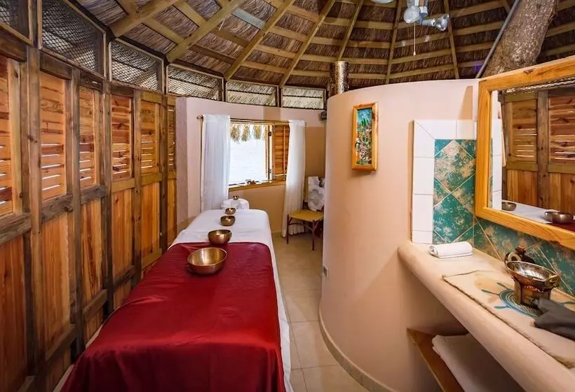 هتل Moulin Sur Mer