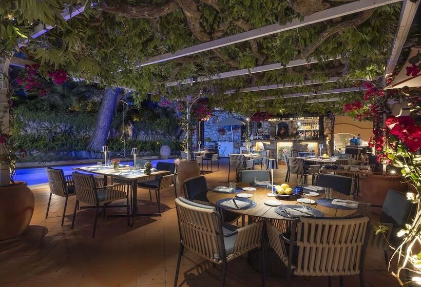 هتل Punta Tragara