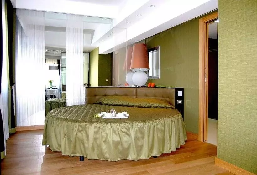 בית מלון כפרי Royal Caserta