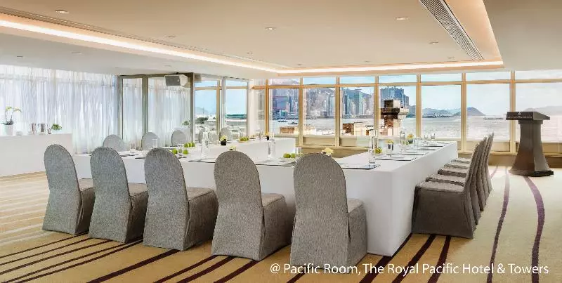 The Royal Pacific Hotel & Towers