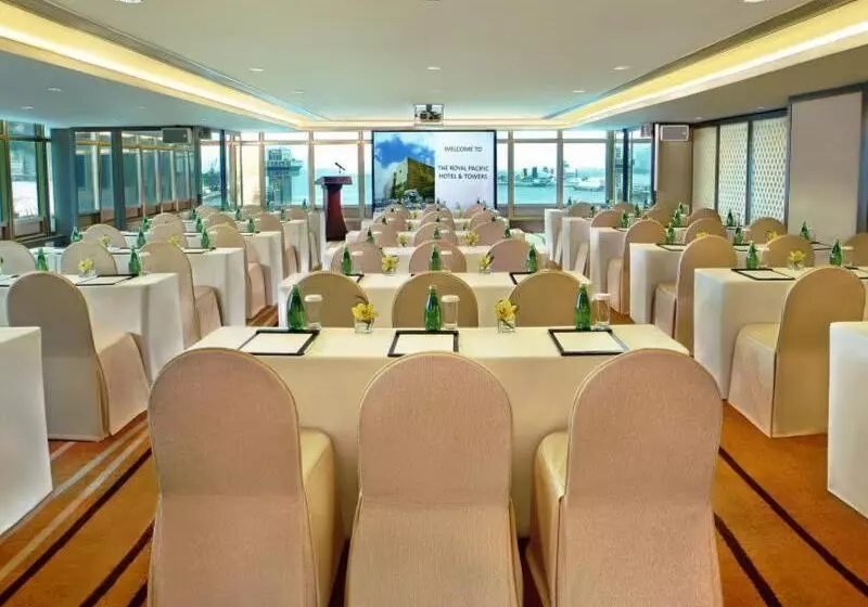 The Royal Pacific Hotel & Towers