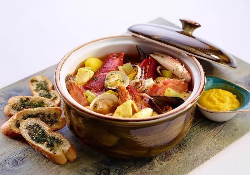 The Royal Pacific Hotel & Towers