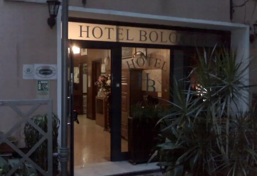 Szálloda Bologna