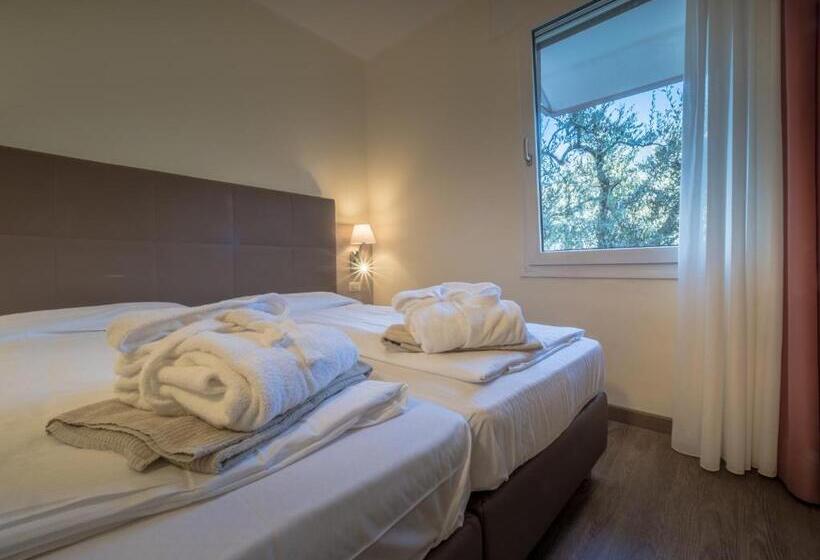 בית מלון כפרי Capo Reamol