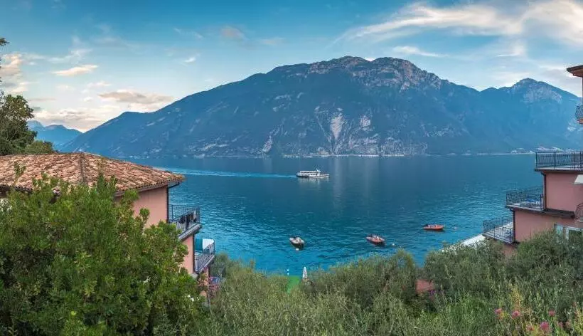 Отель Capo Reamol