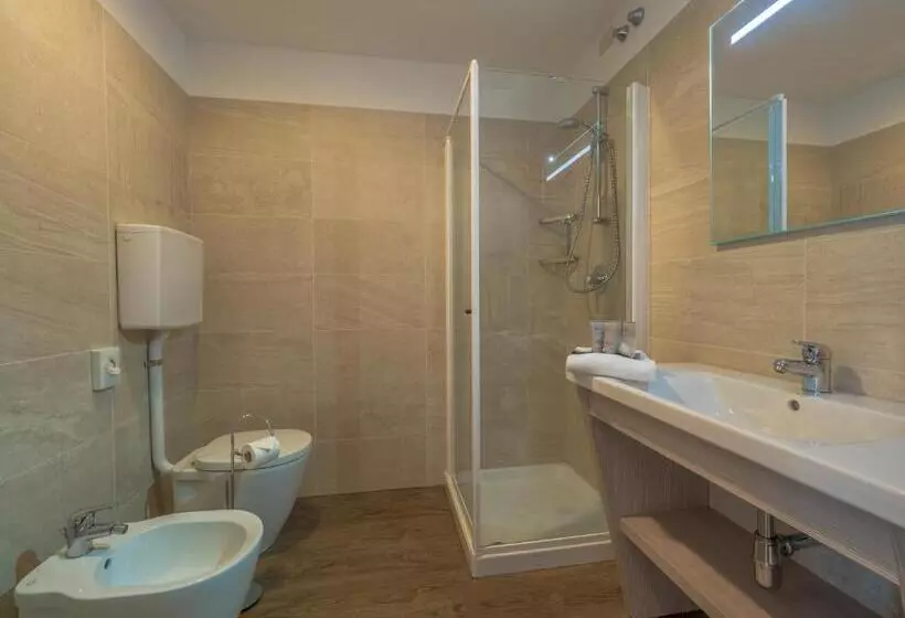 Отель Capo Reamol